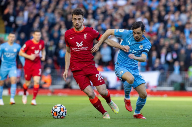 Premier League: Liverpool hold Man City to a draw