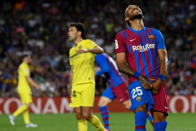 Villarreal vence Barça (2-0) e se garante na Conference League; Granada é rebaixado