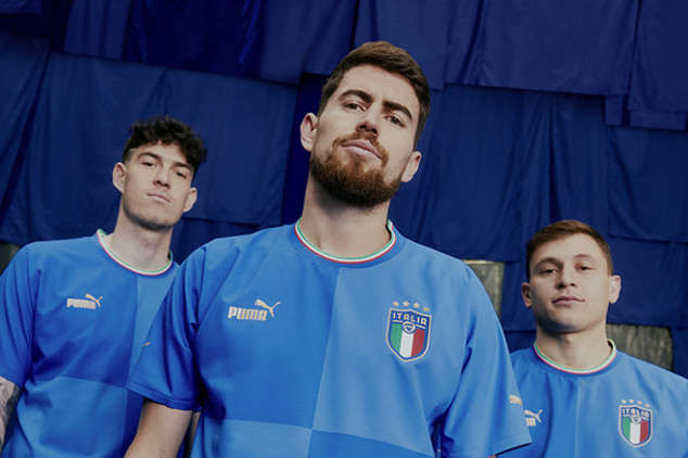 Italy unveil new home kit ahead of Argentina clash