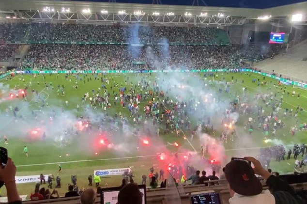 Watch: St-Etienne fans storm pitch with flares