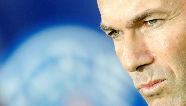 Zinedine Zidane, o ídolo eterno do futebol francês faz 50 anos
