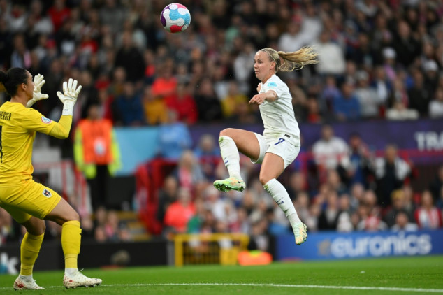 England got their quest for Euro 2022 glory off to a winning start as Beth Mead's goal earned a 1-0 victory over Austria in front of a record crowd of 69,000 at Old Trafford.