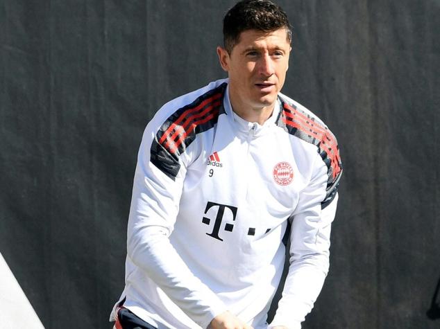 Robert Lewandowski ist am Mittwochvormittag wie vorgesehen auch zum Training bei Rekordmeister Bayern München erschienen.