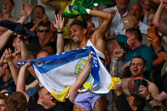 Leeds saviour Raphinha set to join Barcelona