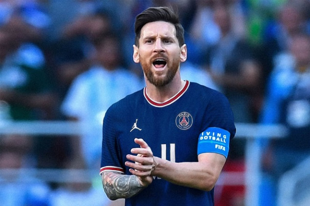 PSG set to offer Messi a one-year extension