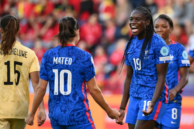 France survived a scare to reach the Euro 2022 quarter-finals as Group D winners after a 2-1 victory against Belgium on Thursday.