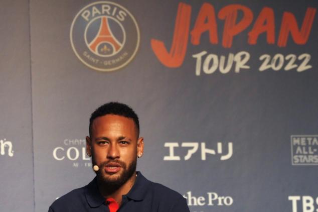 De olho na Copa, Neymar segue com futuro incerto no PSG