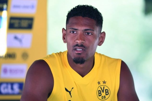 Borussia Dortmund signing diagnosed with cancer