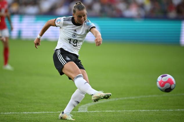 Euro féminin: l'Allemande Bühl, positive au Covid, forfait contre la France en demie