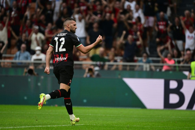 Milan vence Udinese (4-2) na abertura da Serie A italiana