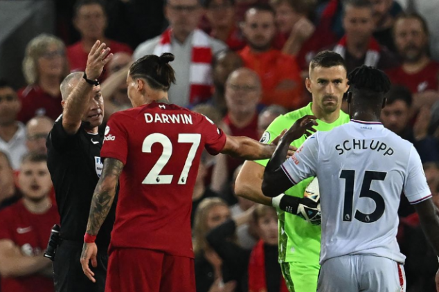 Watch: Nunez sent off for violent conduct in Premier League debut as Crystal  Palace steal point at Anfield :: Live Soccer TV