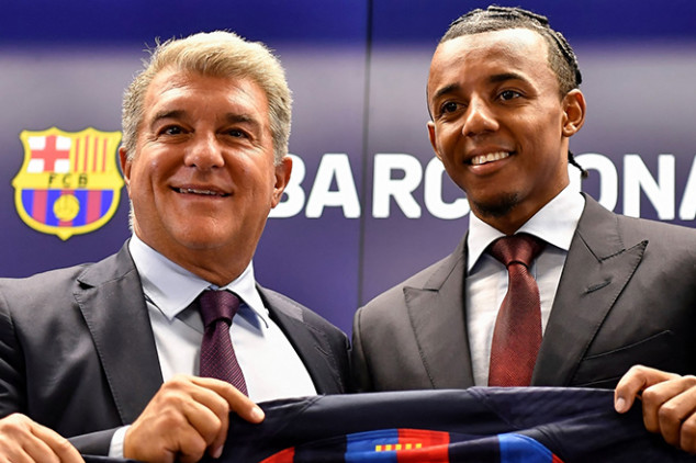 Barca planning more business before deadline day