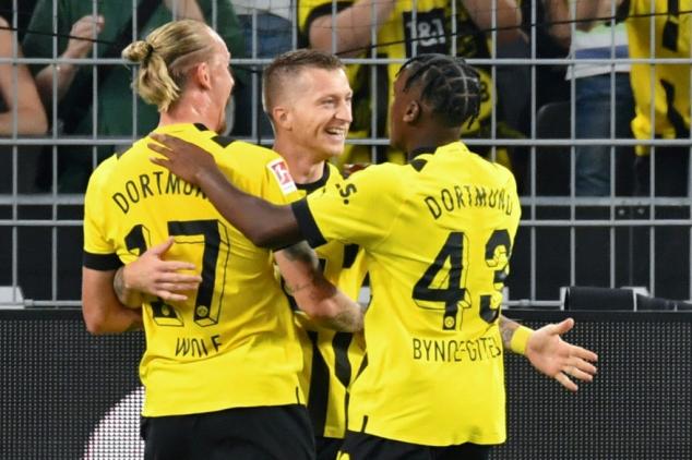 Allemagne: Dortmund domine Hoffenheim et prend la tête