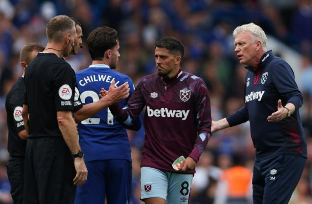 Referees' body to cooperate with Premier League review of VAR