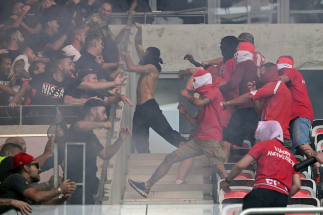 Cologne condemn 'horrific' violence at Nice game