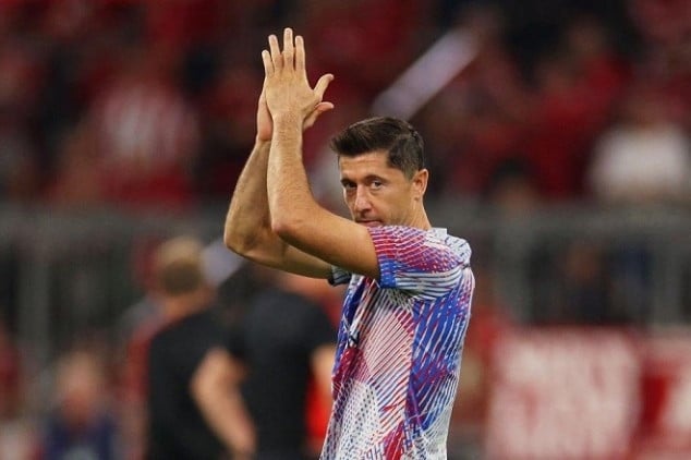 Lewandowski welcomed back with mixed reactions